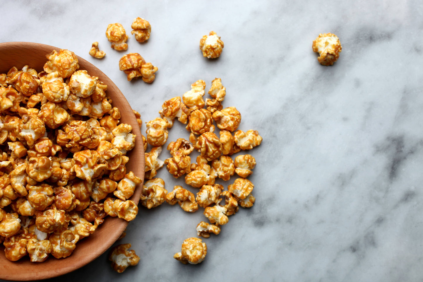 13 oz Mason Jar Fall Candle: Caramel Corn