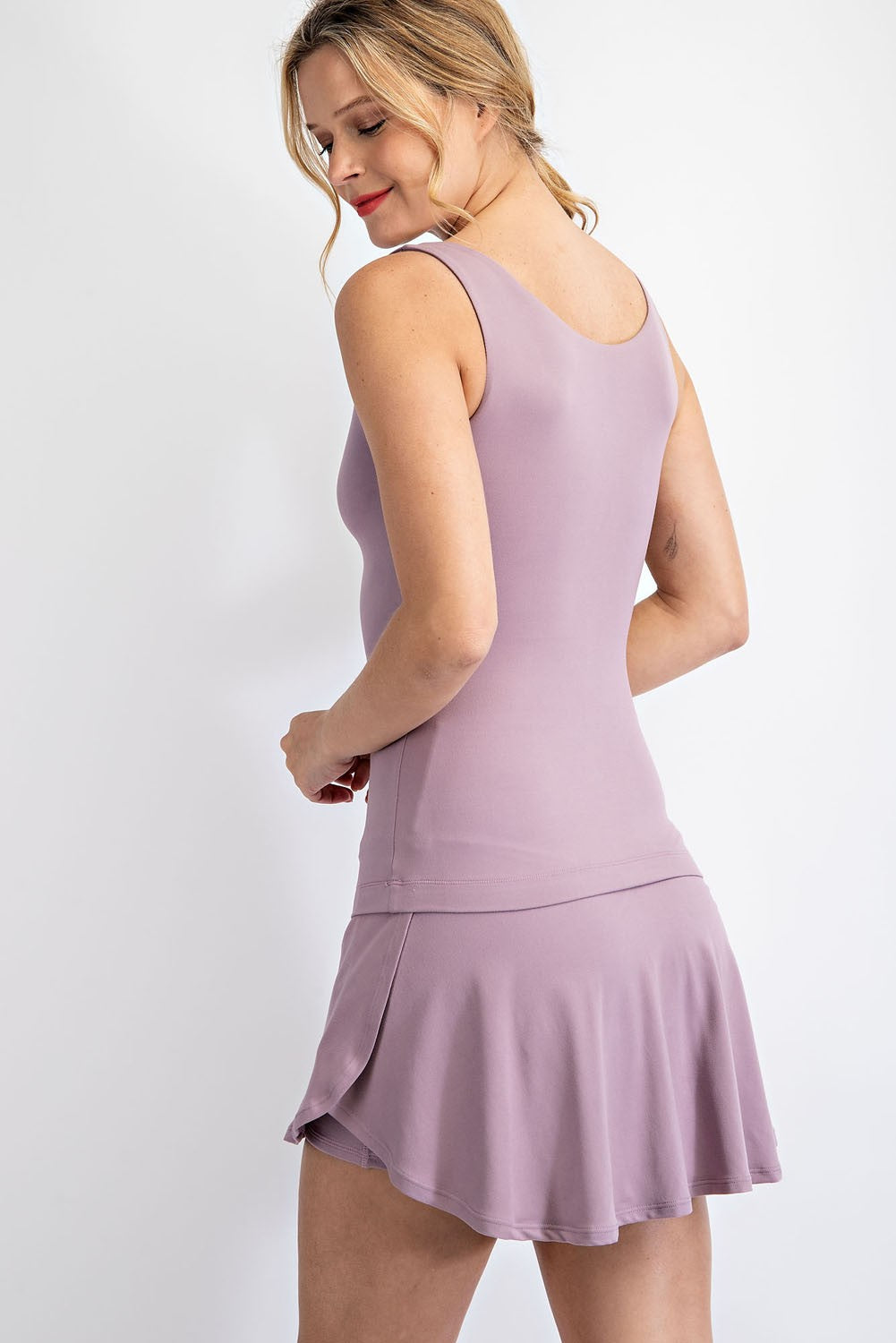Ease Tank
