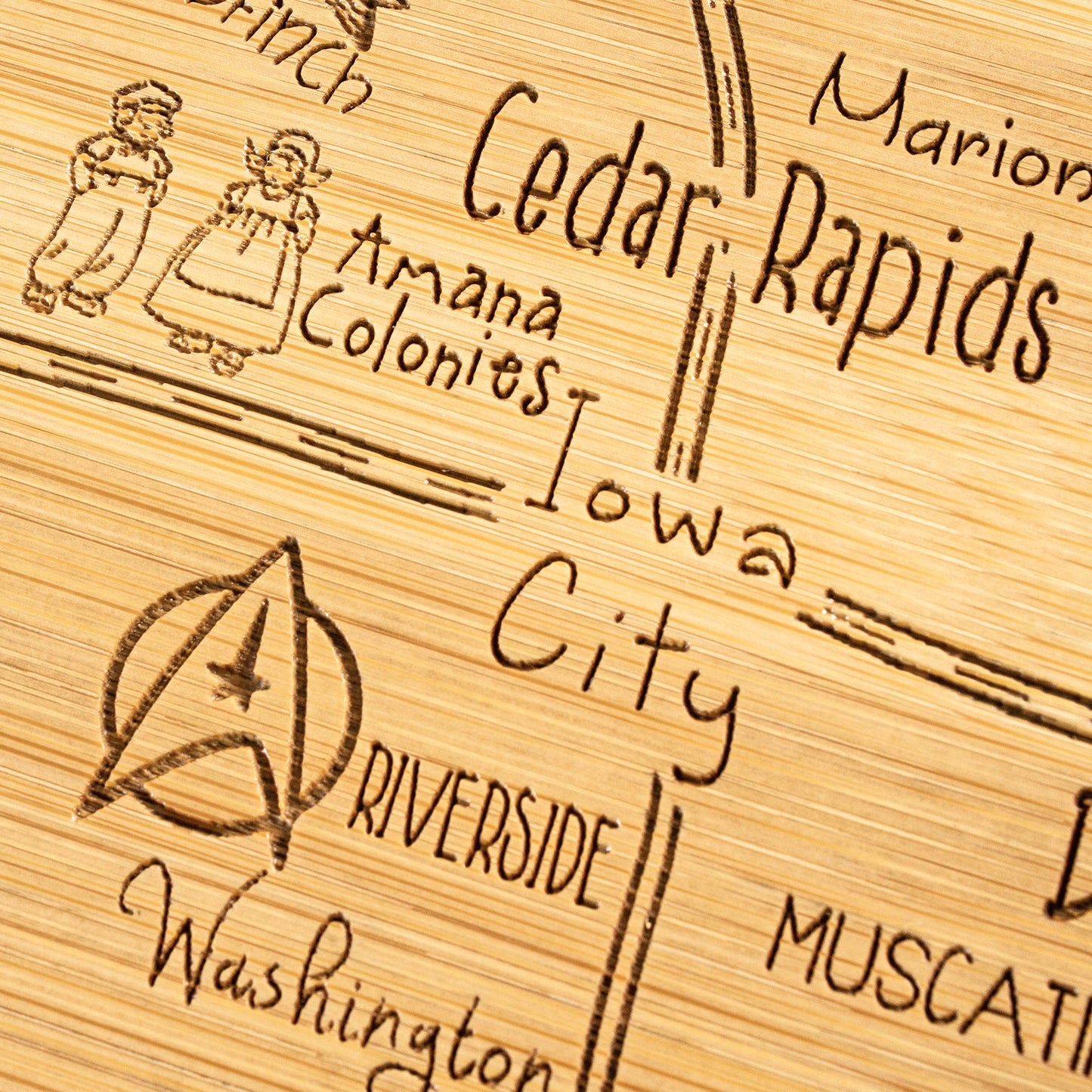 Destination Iowa Cutting Board with Engraved Artwork