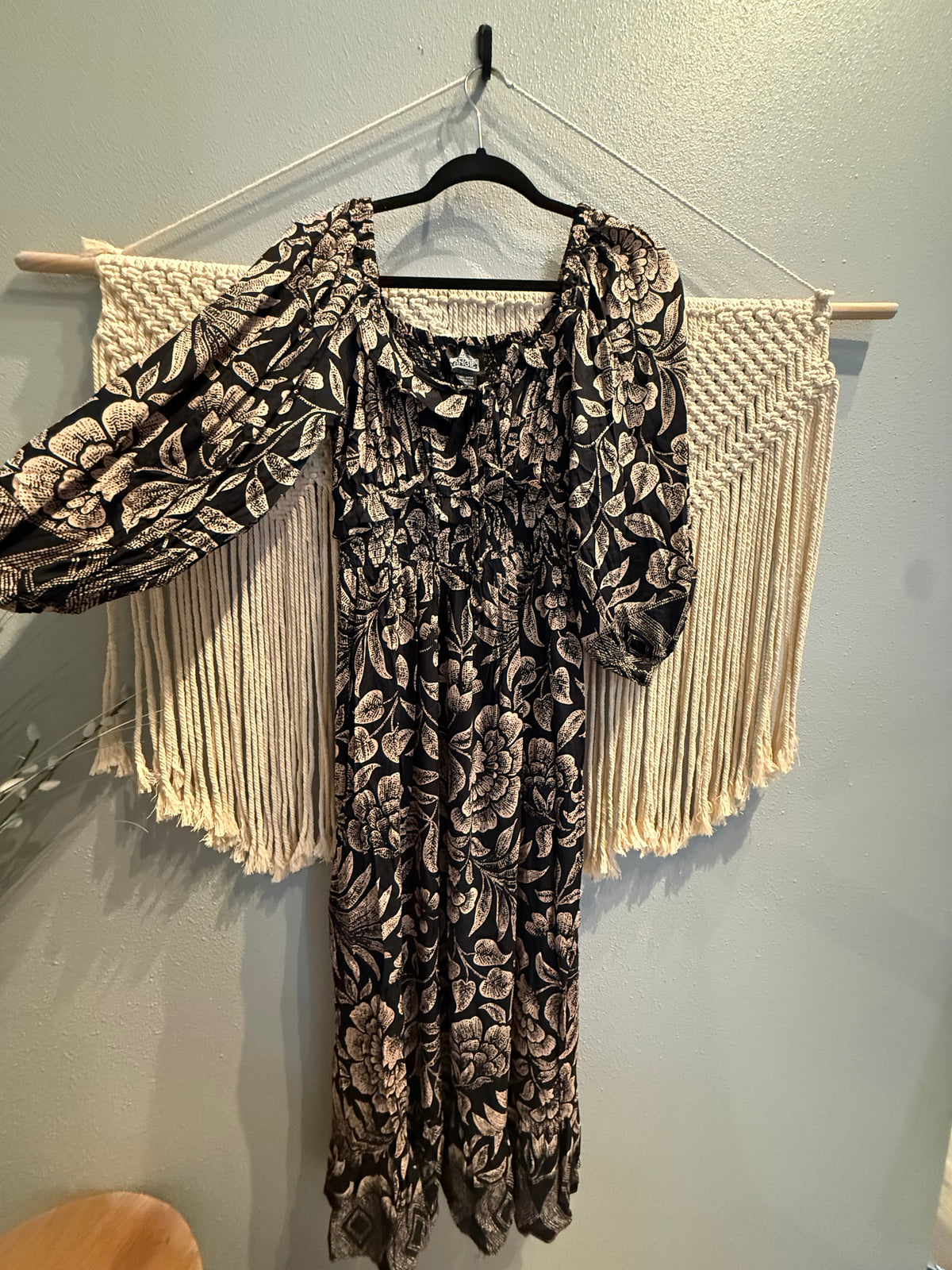 Scoop Neck Maxi Dress