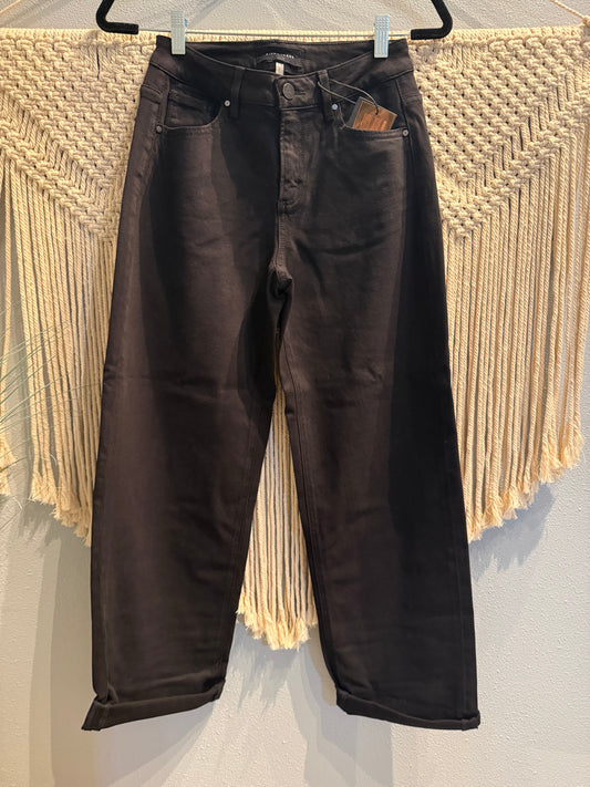 Black Risen Barrel Jeans