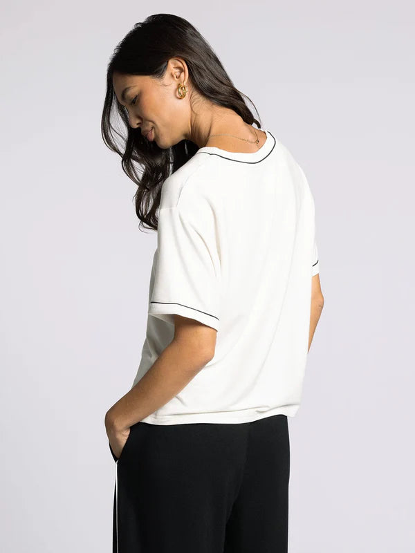 Anne Tee