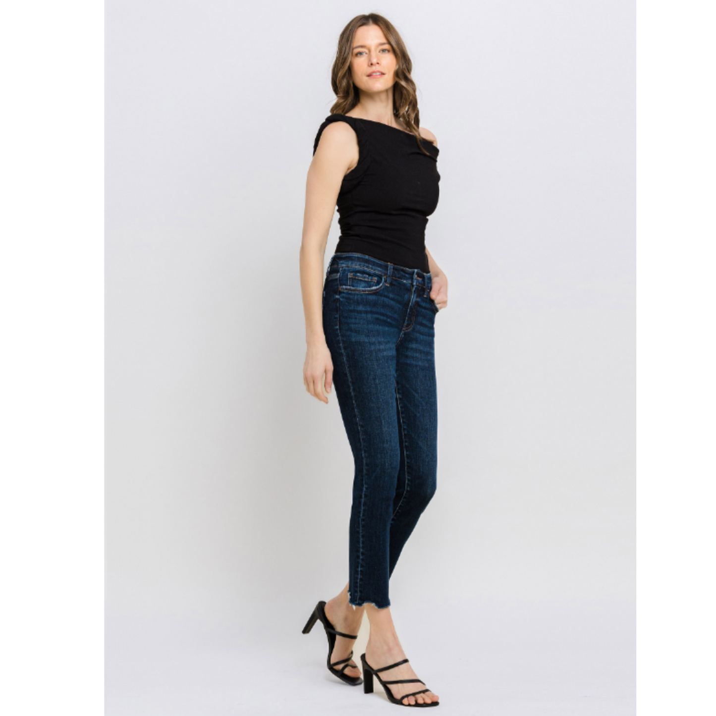 Vervet Carlene Mid Rise Crop Slim Straight