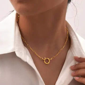 18K Circle Necklace