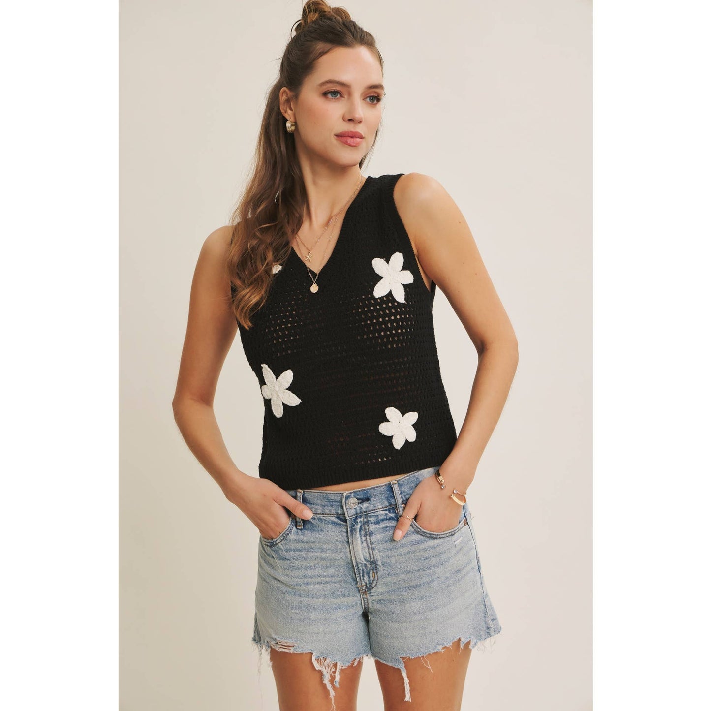 Bloom Detail Sweater Vest